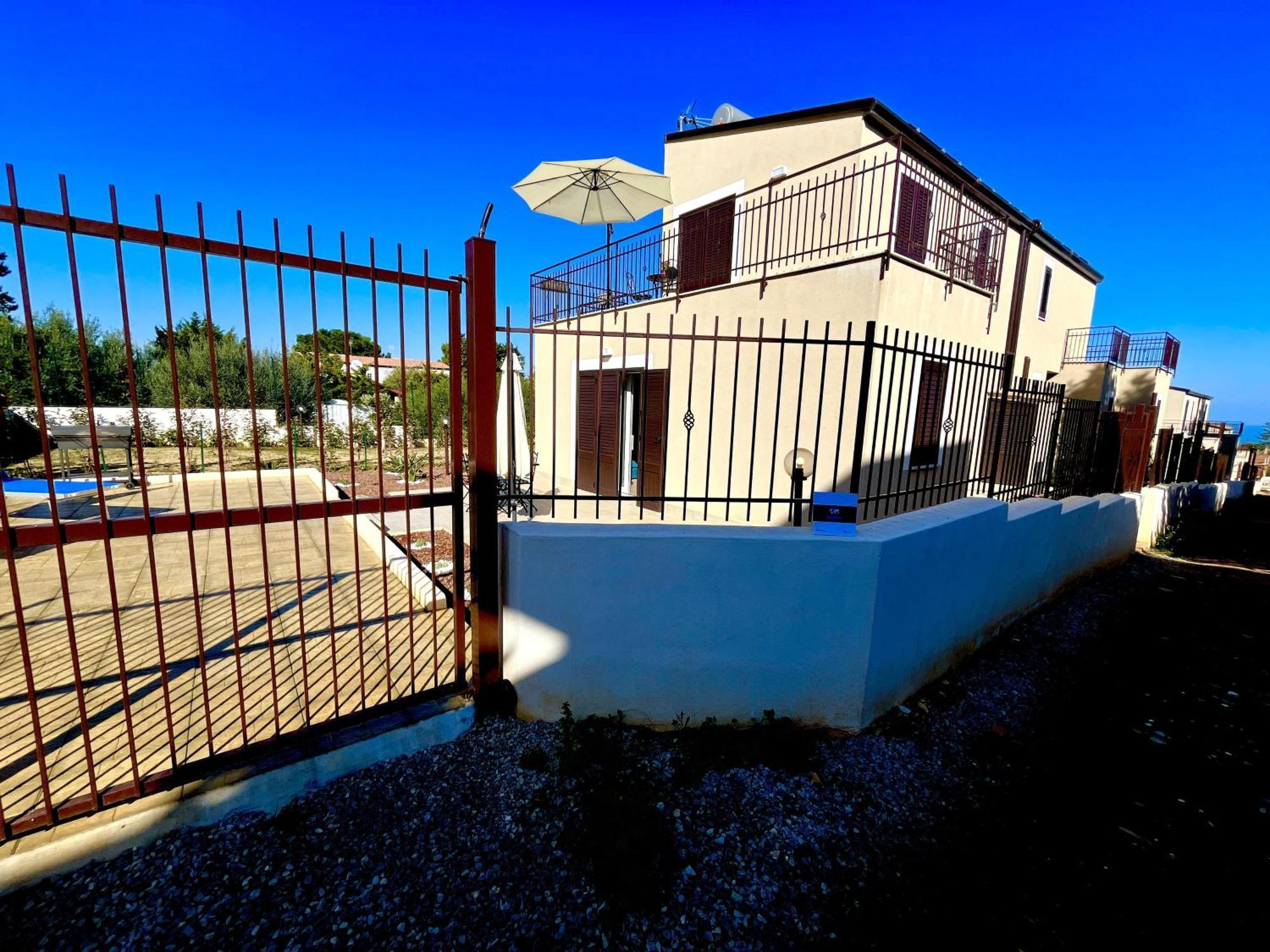 Villa Ale Altavilla Milicia Esterno foto